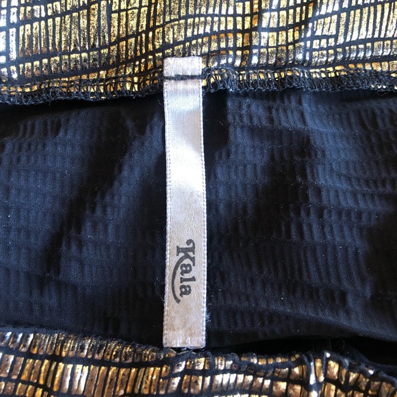 Kala Gold lame’ tube top size small - Picture 5 of 7